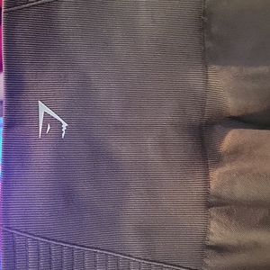 Small gymshark tights